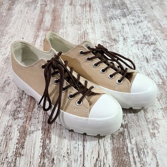 Women's Cushionaire Sincerely Jules Vasco low top canvas sneaker size 8.5M lace - Picture 1 of 7